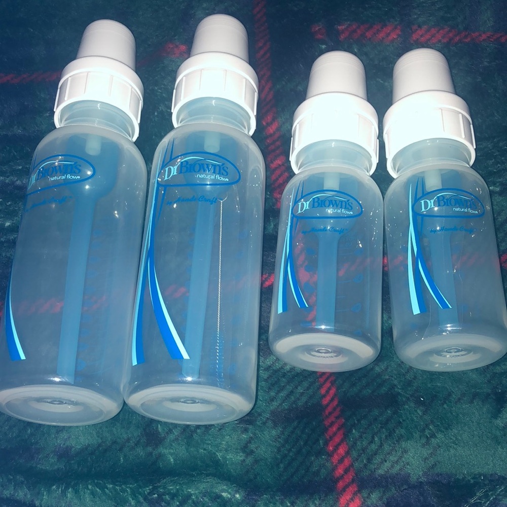 2 large and 2 small baby bottles